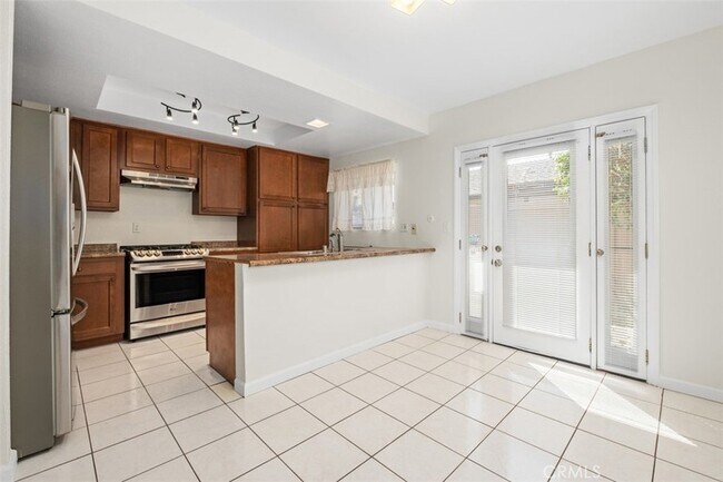 Foto del edificio - 13902 Yorba St