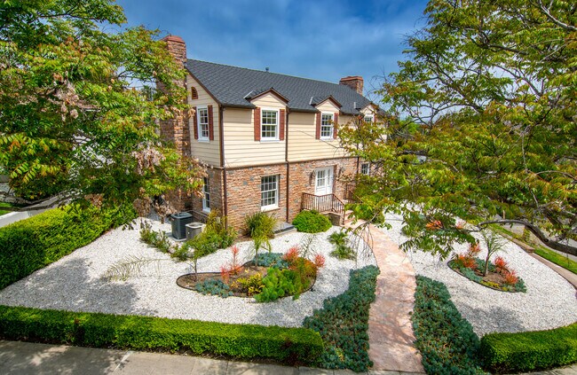 Foto del edificio - 1225 Beverly Green Dr