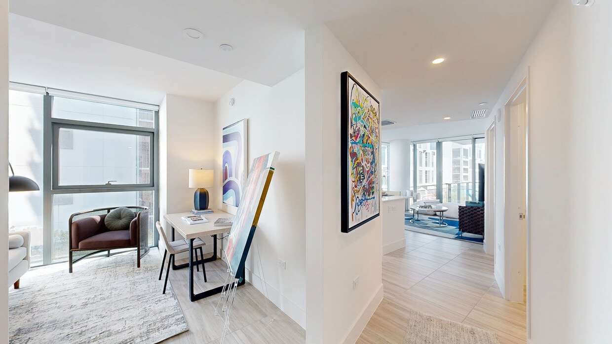 Photo - Miami World Tower Apartments