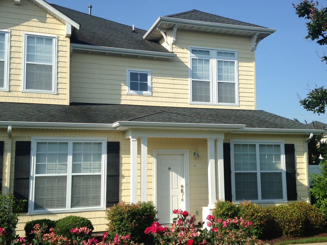 1000 Grace Hill Dr, Virginia Beach, VA 23455 Condo for Rent in Virginia Beach, VA