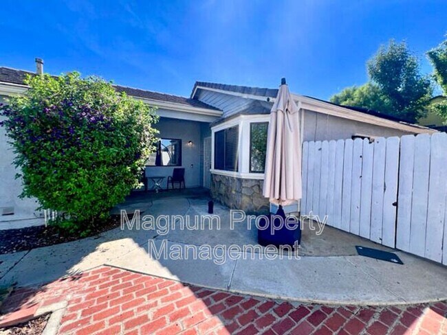 Foto del edificio - 27773 Moonridge Dr