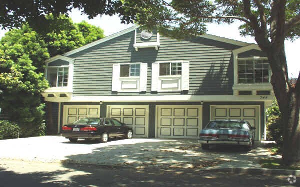 Building Photo - 344 Virginia St
