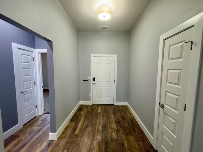Foto del edificio - 1520 Hunter's Rd