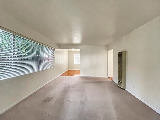 Foto del edificio - 1219 Parker St