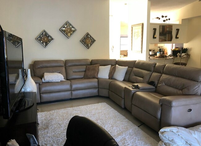 Foto del edificio - 51 Mayfair Ln