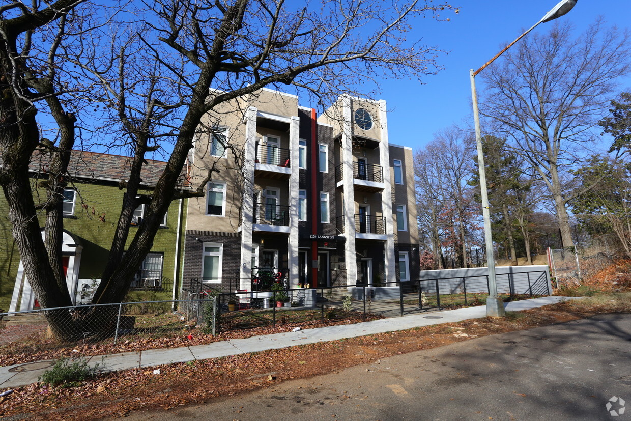 Building Photo - Langston Condos