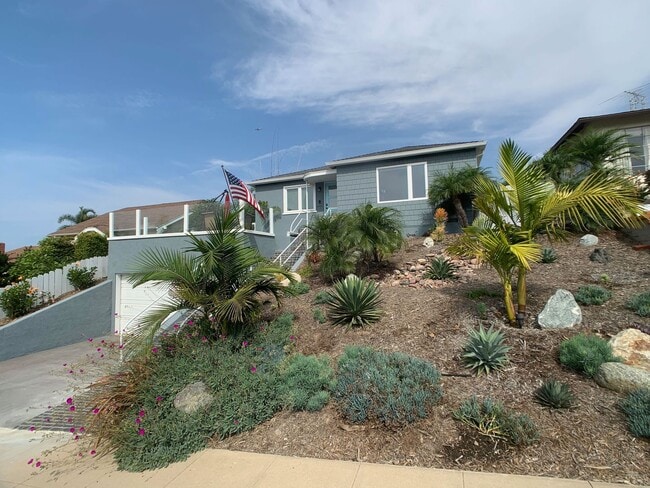 Building Photo - **Live the Ocean Beach Dream