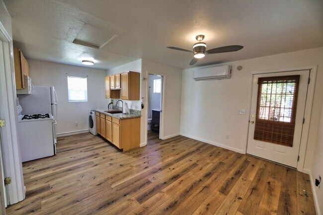 Foto del edificio - 3131 63rd St