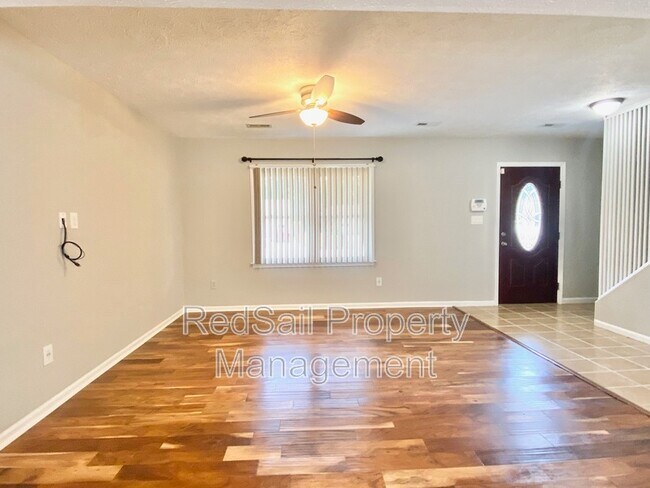 Building Photo - 66 Sandy Lake Dr