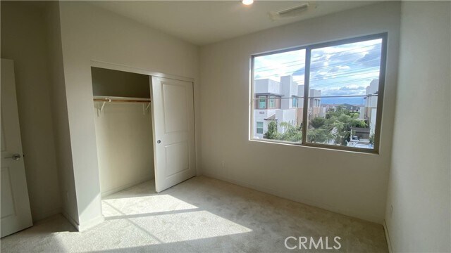 Foto del edificio - 3550 E Pollock St