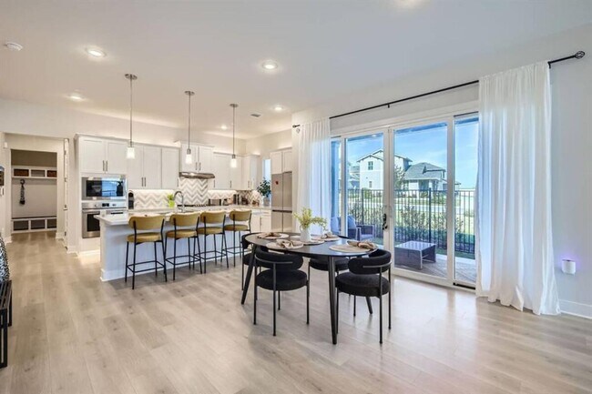 Foto del edificio - 7700 Ella Lee Ln