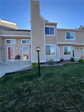 Building Photo - 60 Old Town Rd