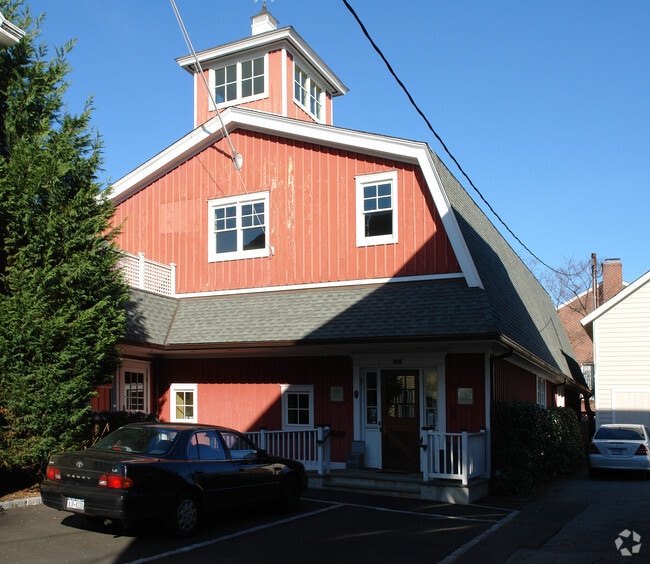 Building Photo - 63 Church St