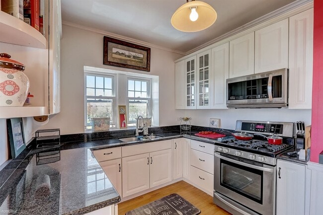Building Photo - 2 br, 2 bath Condo - 470 Sheridan Rd