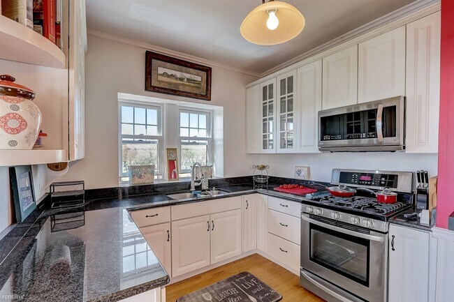 Foto del edificio - 2 br, 2 bath Condo - 470 Sheridan Rd
