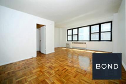 Foto principal - 340 E 74th St