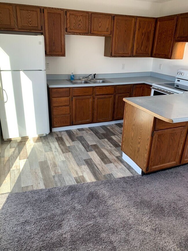 Foto del edificio - 2 br, 1 bath House - 616 Riverside Street NW