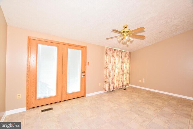 Building Photo - 3840 Copper Beech Dr