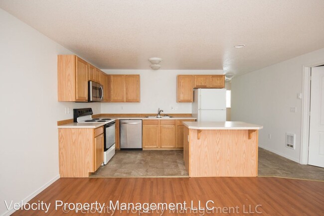 Foto del edificio - 2521 NW Cedar Ave