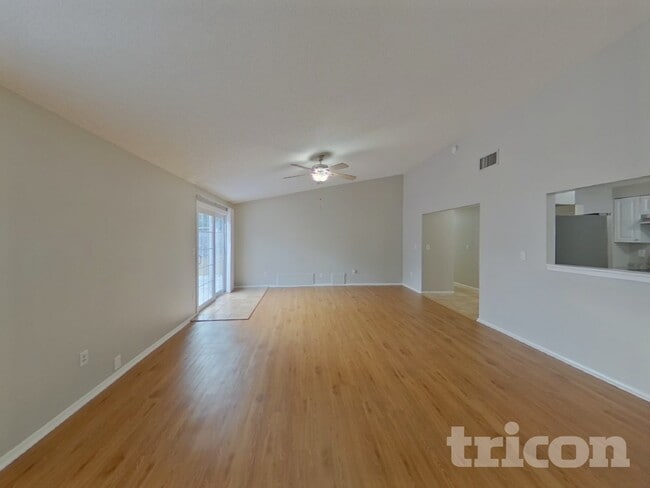 Building Photo - 2821 Honey Bear Ct