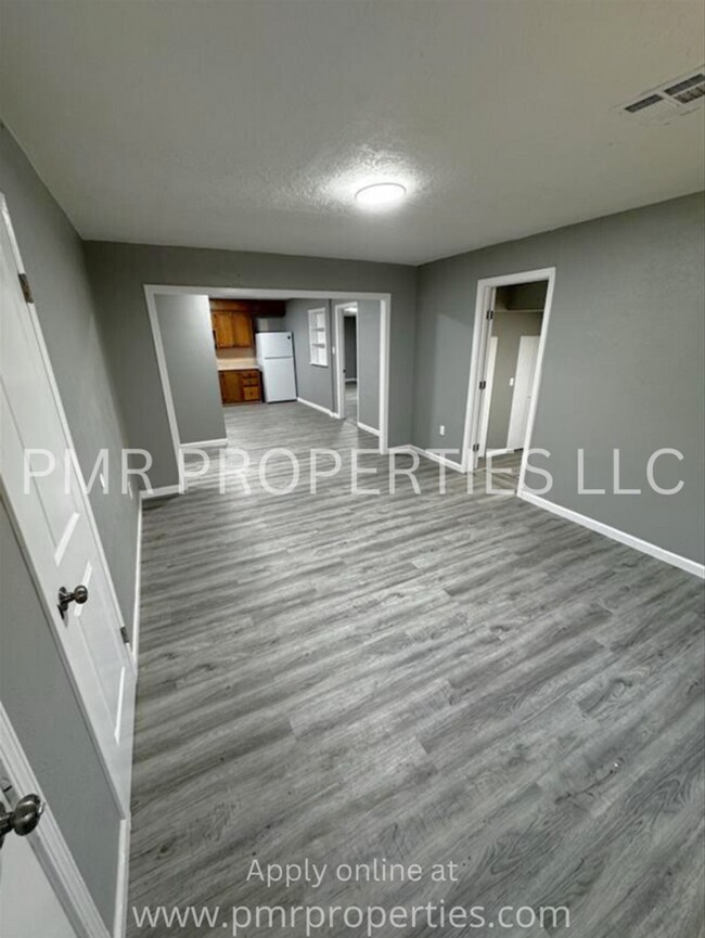 Foto del edificio - 3 Bedrooms / 1 Bathroom House