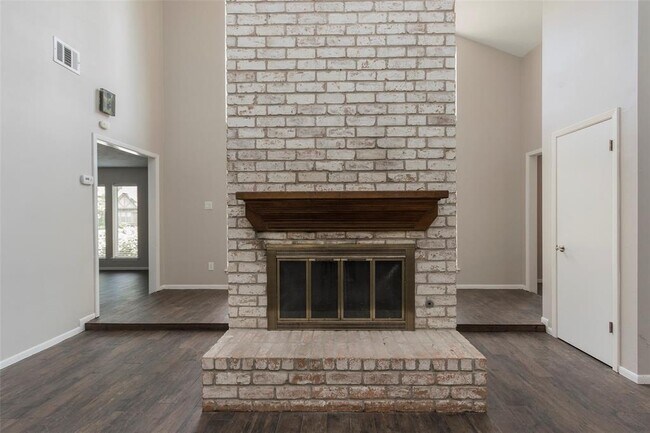 Building Photo - 12218 Normont Dr