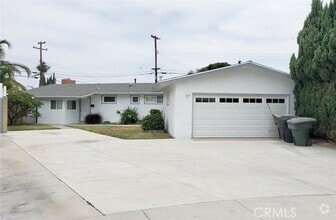 Building Photo - 10602 Crew Dr