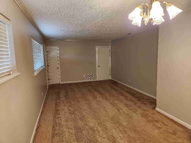 Building Photo - 3801 Jan Ave