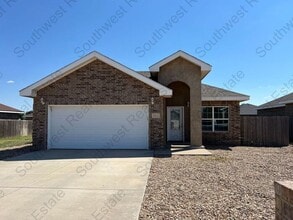 Building Photo - 3821 Lockhaven Dr