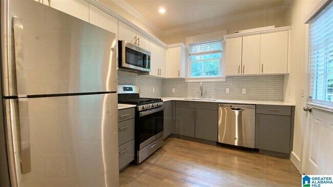 Foto del edificio - 4019 Glenwood Ave