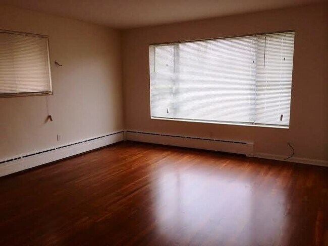 Foto del edificio - 973 W 300 N