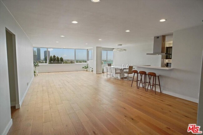 Foto del edificio - 865 Comstock Ave