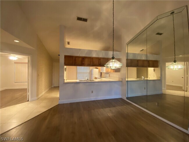 Building Photo - 1427 SW 47th Terrace