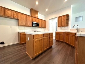 Building Photo - 3545 Laguna Ct