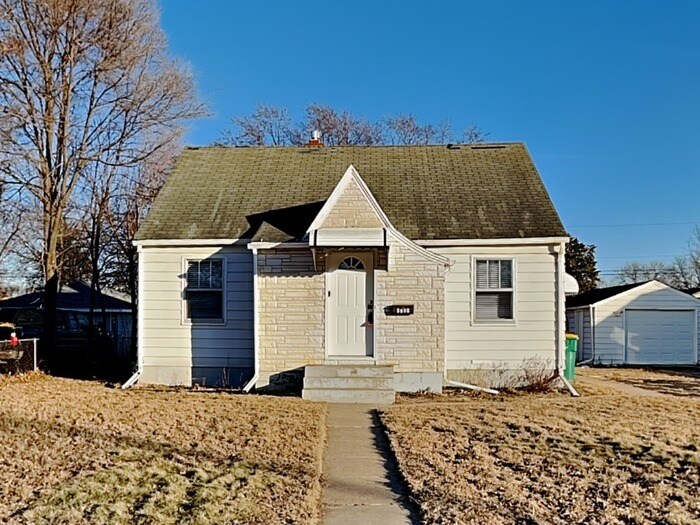 Foto principal - COMING SOON!! 4 Bedroom, 2 Bathroom House ...