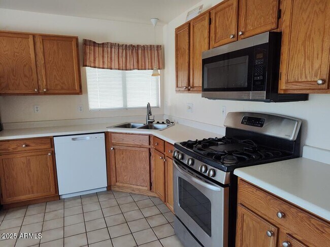 Foto del edificio - 11203 W Lawrence Ln