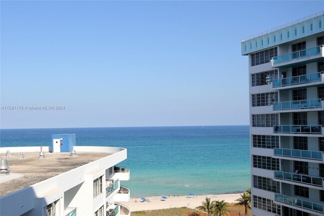Foto del edificio - 5151 Collins Ave