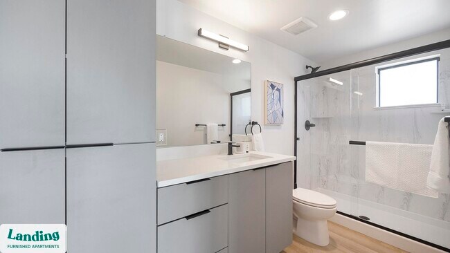 Foto del edificio - 2121 W Butler Dr