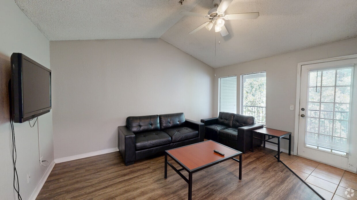 Photo - ReNew Tallahassee Apartments