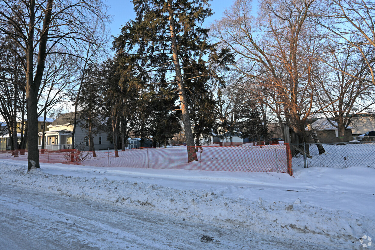 2/1/22 Demolished - 4425 North Aldrich Avenue