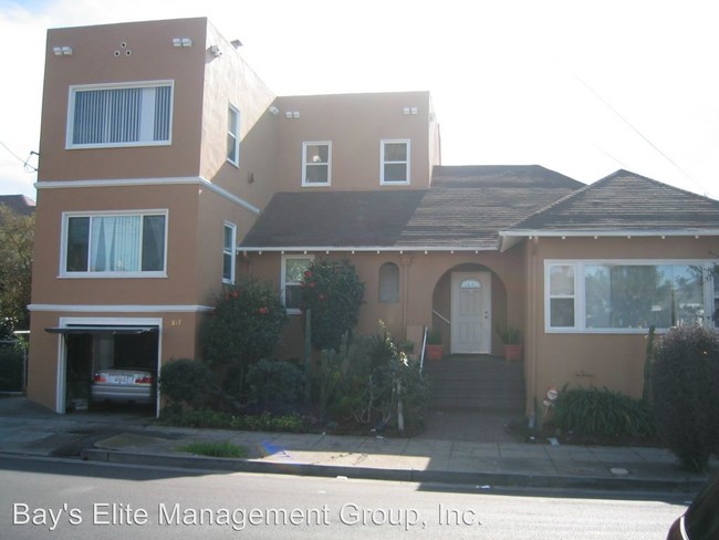 Building Photo - 817 52nd St