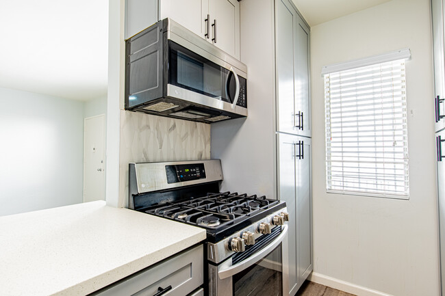 Building Photo - Euclid Street Apartments
