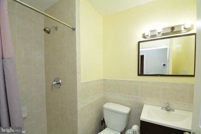 Building Photo - 6317 Everglades Dr