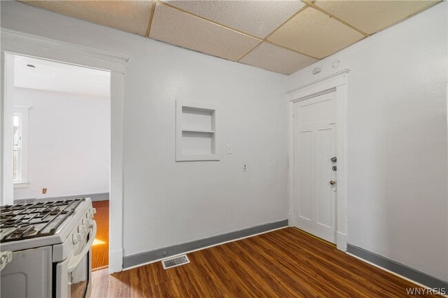 Building Photo - 109 Spaulding St