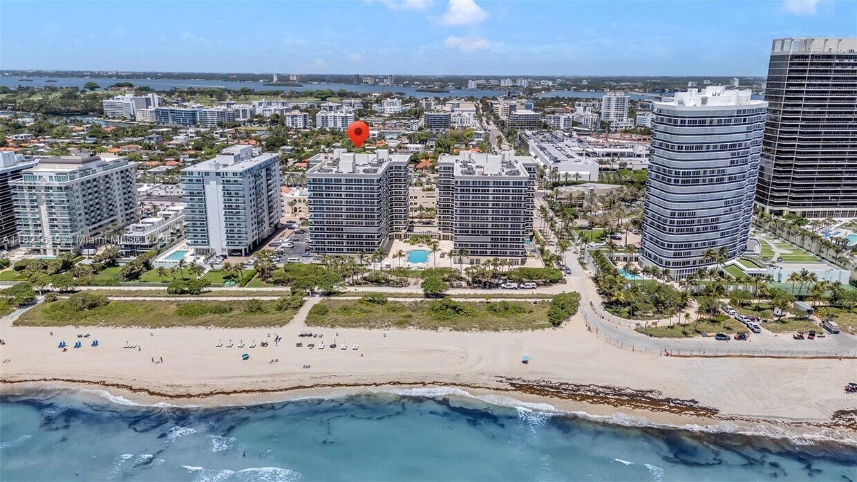 Primary Photo - 9559 Collins Ave