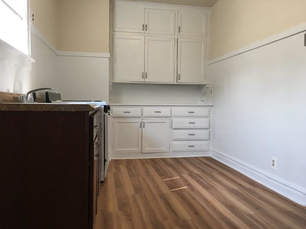 Primary Photo - 2242 N Monticello Ave