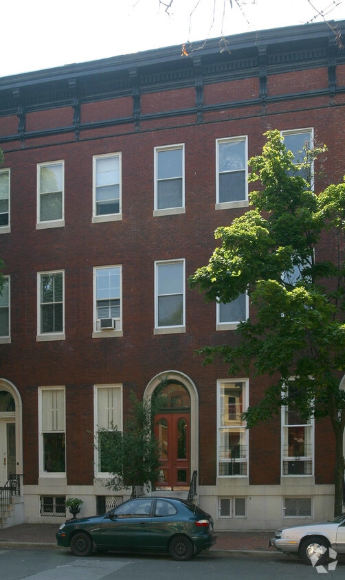 Building Photo - 221 W Lanvale St