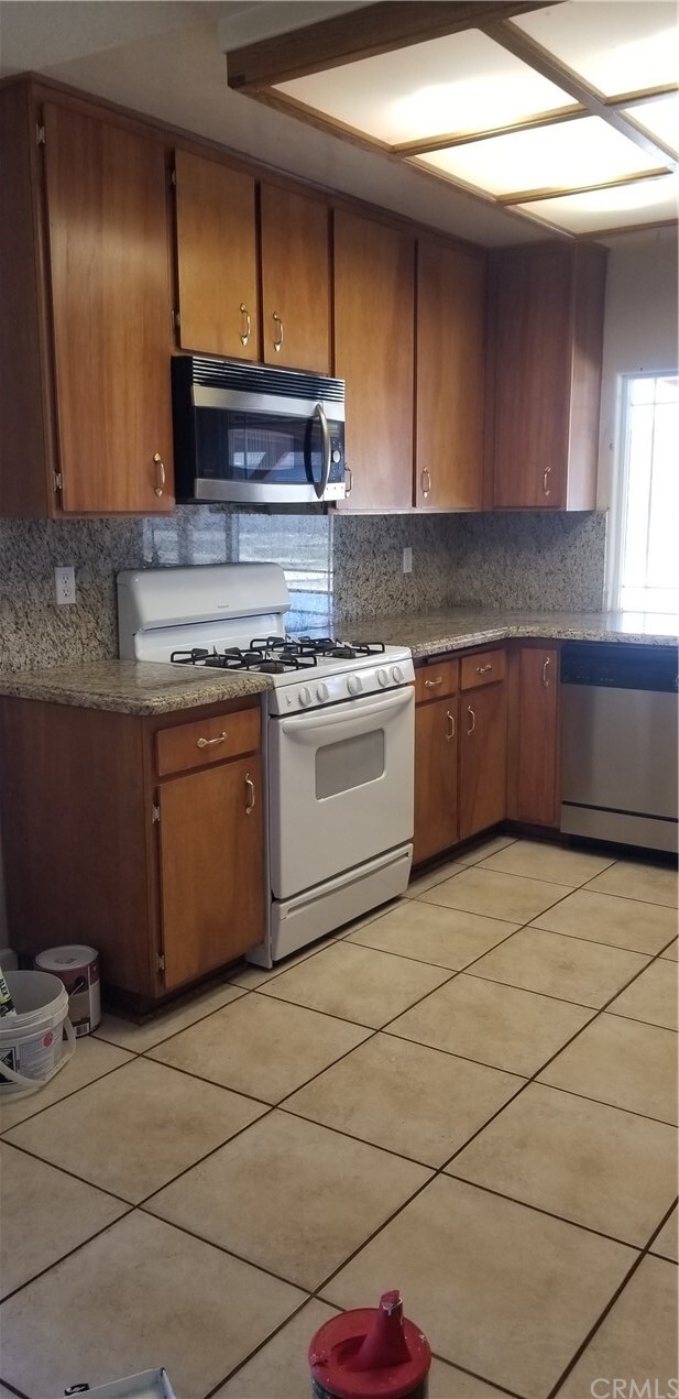Foto del edificio - 31260 Clement St