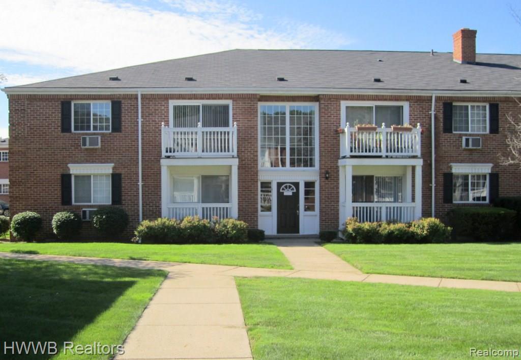 2425 Torquay Ave Unit 202, Royal Oak, Mi 48073 - Condo For Rent In 