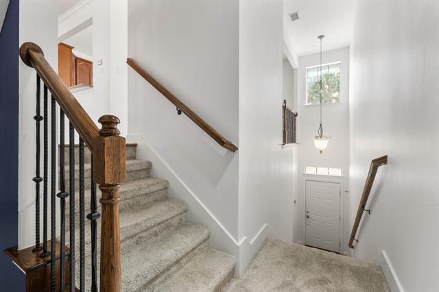 Building Photo - 2548 Jacobson Dr
